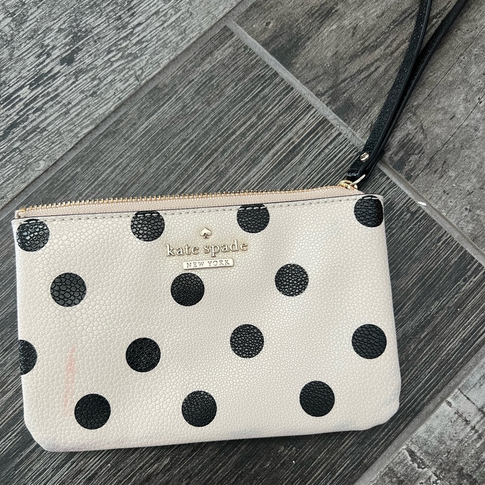 Kate Spade Polka dot Wristlet